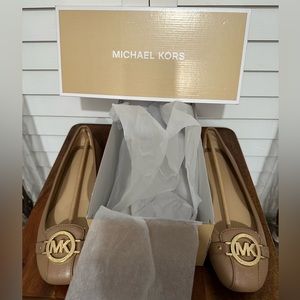BRAND NEW- MICHAEL Michael Kors Fulton Moc Size:9, DK Khaki Material:Leather
